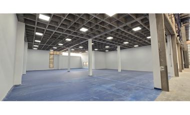 Arrienda Bodega Funza 6.900 M2
