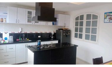 VENDO CASA DE 3 PISOS EN KENNEDY CASABLANCA BOGOTA