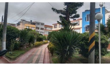 VENDO CASA DE 3 PISOS EN KENNEDY CASABLANCA BOGOTA