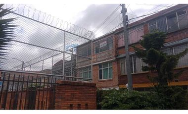 VENDO CASA DE 3 PISOS EN KENNEDY CASABLANCA BOGOTA