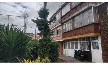 VENDO CASA DE 3 PISOS EN KENNEDY CASABLANCA BOGOTA