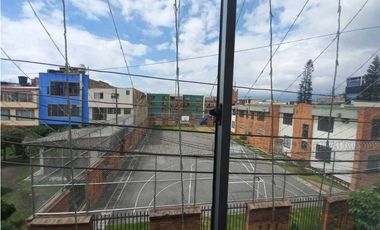 VENDO CASA DE 3 PISOS EN KENNEDY CASABLANCA BOGOTA