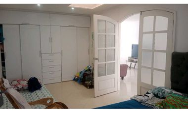 VENDO CASA DE 3 PISOS EN KENNEDY CASABLANCA BOGOTA