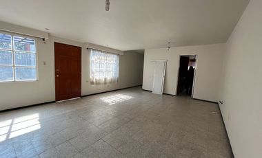 Hermosa casa de un piso, Viveros del Valle, Tlalnepantla