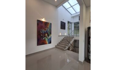 Casa lote para venta de 5600 metros la Vega