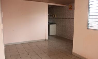 Se Alquila casa en pueblo nuevo Av La pulida