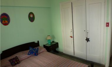 DOS AMBIENTES CON DEPENDENCIAS EXTERNO CON BALCÓN