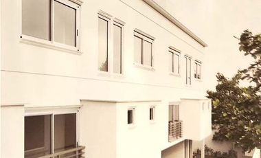 Triplex en venta en Wilde