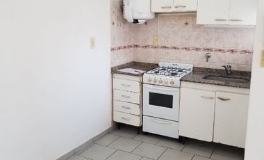 Departamento Tipo Casa en alquiler en Valentin Alsina