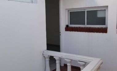 Departamento Tipo Casa en alquiler en Valentin Alsina