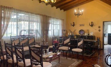 Para constructores amplia propiedad de venta en el Valle de los Chillos