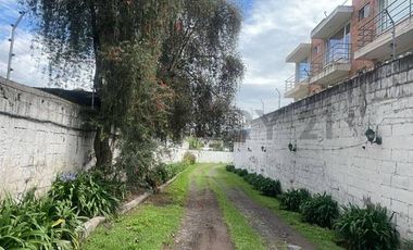 Para constructores amplia propiedad de venta en el Valle de los Chillos