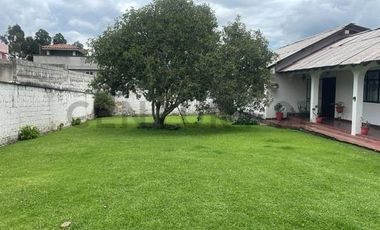 Para constructores amplia propiedad de venta en el Valle de los Chillos