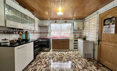 Casa en Venta en MAP- Se Arrienda hermosa y amplia casa en Nancagua 6H, 3B estacionamiento para 3 automoviles - MAP