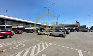 SE ARRIENDAN LOCALES COMERCIALES EN LA REINA