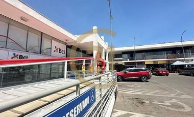 SE ARRIENDAN LOCALES COMERCIALES EN LA REINA