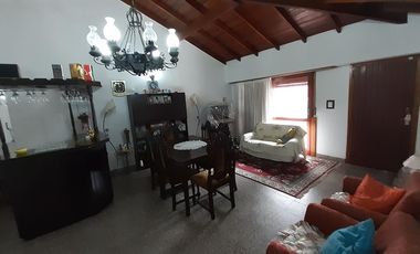 Casa en venta - 3 Dormitorios 3 Baños 3 Cocheras - 152Mts2 - Mar Del Plata