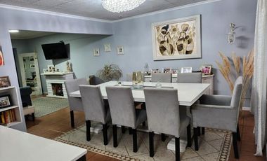 Casa en venta - 4 Dormitorios 2 Baños - Cochera - 300Mts2 - Berazategui