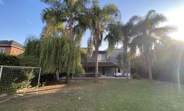 Casa en  alquiler anual