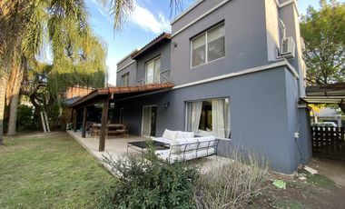 Casa en  alquiler anual