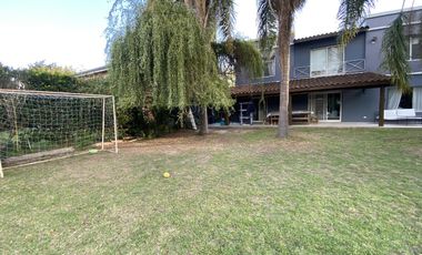 Casa en  alquiler anual