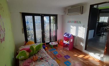 Casa en venta - 5 dormitorios 3 baños - 140mts2 - Ringuelet