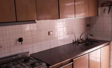 Casa venta -4 Dormitorios -3 Baños -204mts2 totales- Monte Chingolo