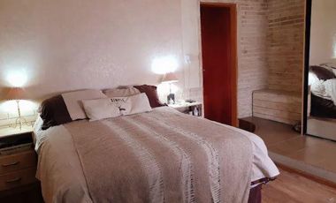 Casa venta -4 Dormitorios -3 Baños -204mts2 totales- Monte Chingolo