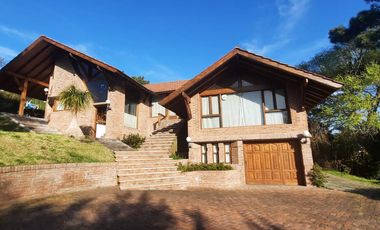 Importante Chalet sobre Avda del Libertador en Pinamar