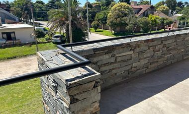 Casa en venta - 3 Dormitorios 4 Baños - Cocheras - 460Mts2 - Mar del Plata