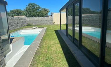 Casa en venta - 3 Dormitorios 4 Baños - Cocheras - 460Mts2 - Mar del Plata