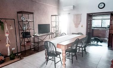 Casa en venta - 5 dormitorios 3 baños - Cocheras - 300mts2 totales - Berazategui [FINANCIADA]