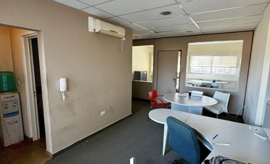 Oficina con cochera-Parque Corema Office