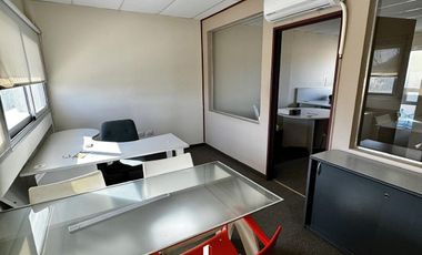 Oficina con cochera-Parque Corema Office