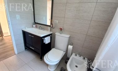 Venta casa 4 ambientes con cochera y fondo libre en Quilmes