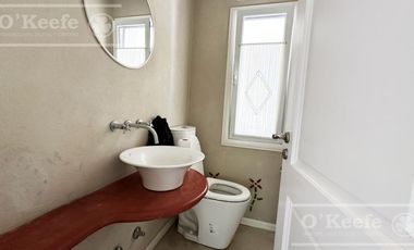 Casa en venta de estilo Moderno de cinco ambientes en  Abril Club de Campo - Apto Credito