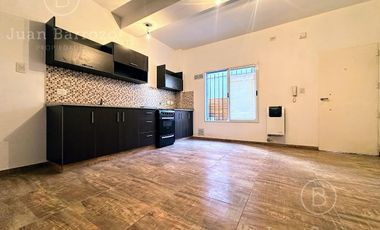 Departamento de 2 ambientes con cochera en venta en Banfield