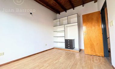 Departamento de 2 ambientes con cochera en venta en Banfield