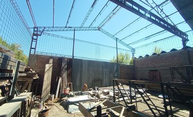 Galpón ubicado en la ciudade de Senillosa, provincia de Neuquén.