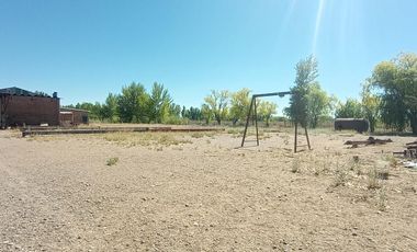 Galpón ubicado en la ciudade de Senillosa, provincia de Neuquén.