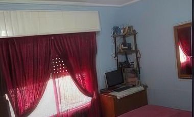 Casa en venta - 3 Dormitorios 1 Baño - Cochera - 330mts2 - Zárate
