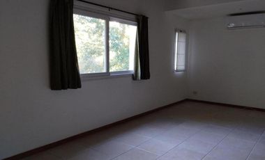 Casa única excelente ubicación impecable estado en 1 lote de 1.080 m²