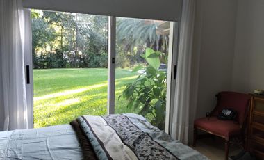 Casa única excelente ubicación impecable estado en 1 lote de 1.080 m²