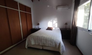 Casa única excelente ubicación impecable estado en 1 lote de 1.080 m²