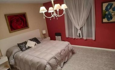 Casa en venta - 3 Dormitorios 1 Baño - 350Mts2 - Ostende