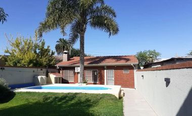 Casa venta - 3 dormitorios 3 baños - 500mts2 totales - Alejandro Korn