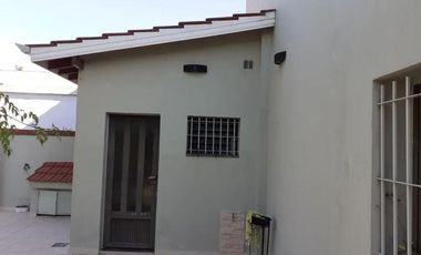 Casa venta - 3 dormitorios 3 baños - 500mts2 totales - Alejandro Korn