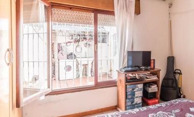 PH en venta - 2 dormitorios 1 baño - 75mts2 - Bernal