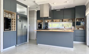 Casa en Venta en La Alameda Canning