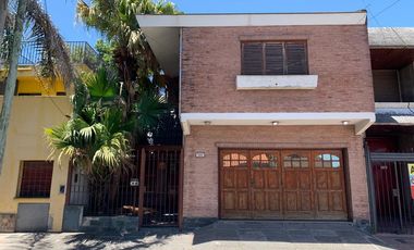 Venta - Casa  4 amb. - Ramos Mejia Sur